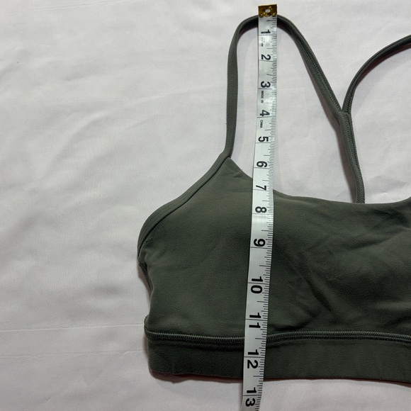 Lululemon sports bra size 6 - Picture 5 of 6